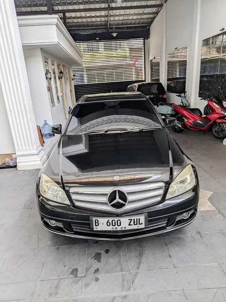 Mercedez benz c200 2009 kompresor Tangan 1 bru jual cepat bu Full ori