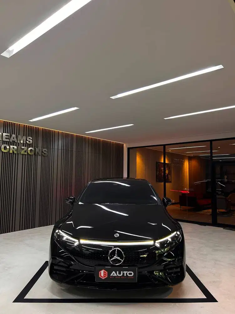 Mercedes-Benz EQS450+ AMG Line Sedan EV 2023 Hitam Km15rb Mercy B2182S