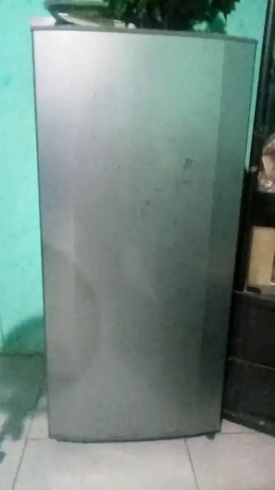 Kulkas Lemari Es LG 1 Pintu Second Mulus