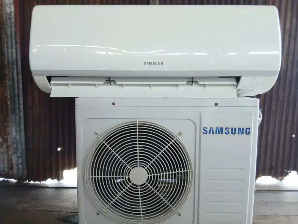 MENJUAL AC BEKAS 1/2 PK KOMPLIT