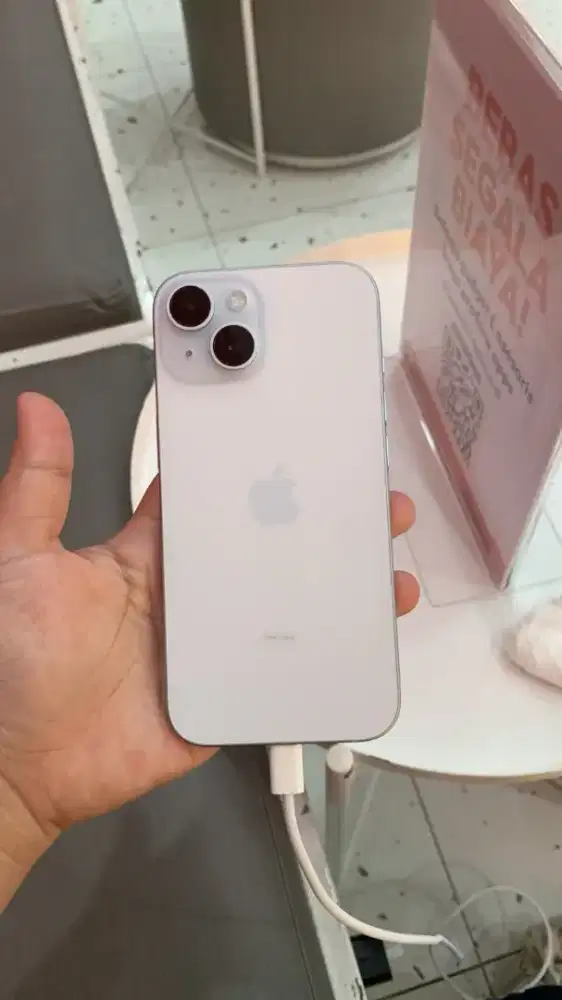 iPhone 15 128GB