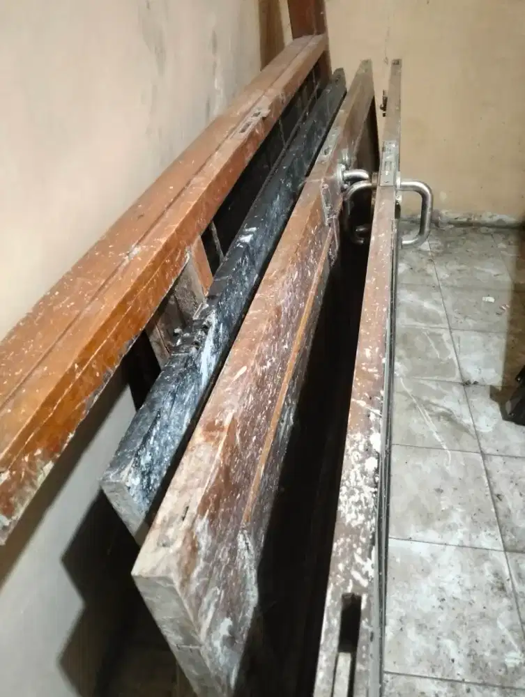Jual borongan Pintu +kusen kayu jati