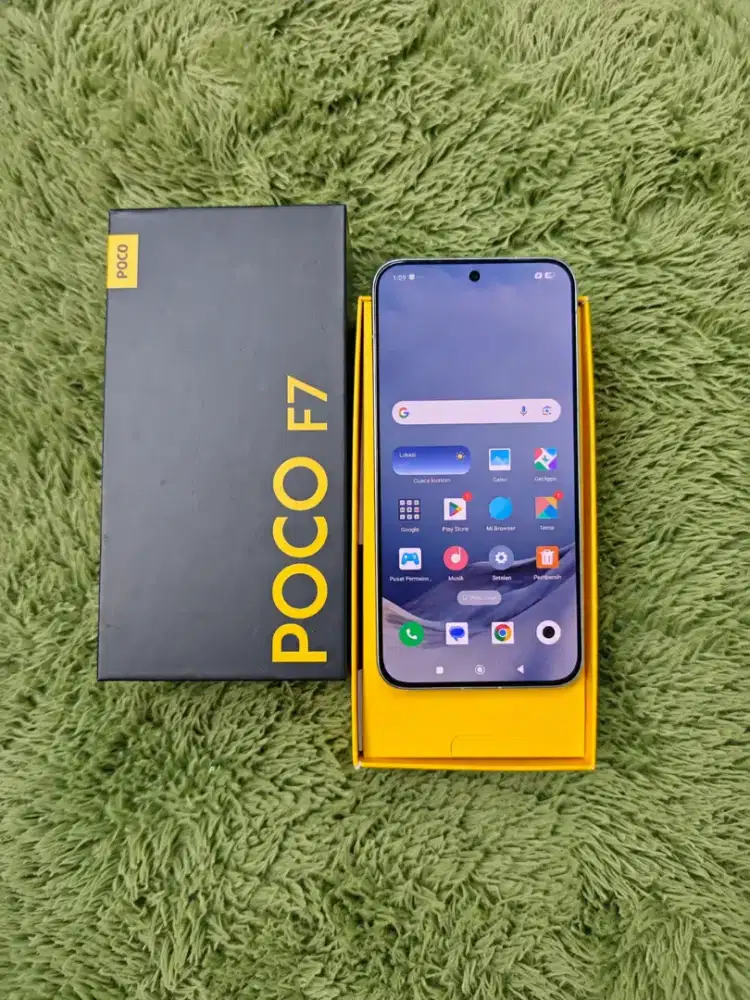 Poco F7 silver Ram 12/512 Like New garansi
