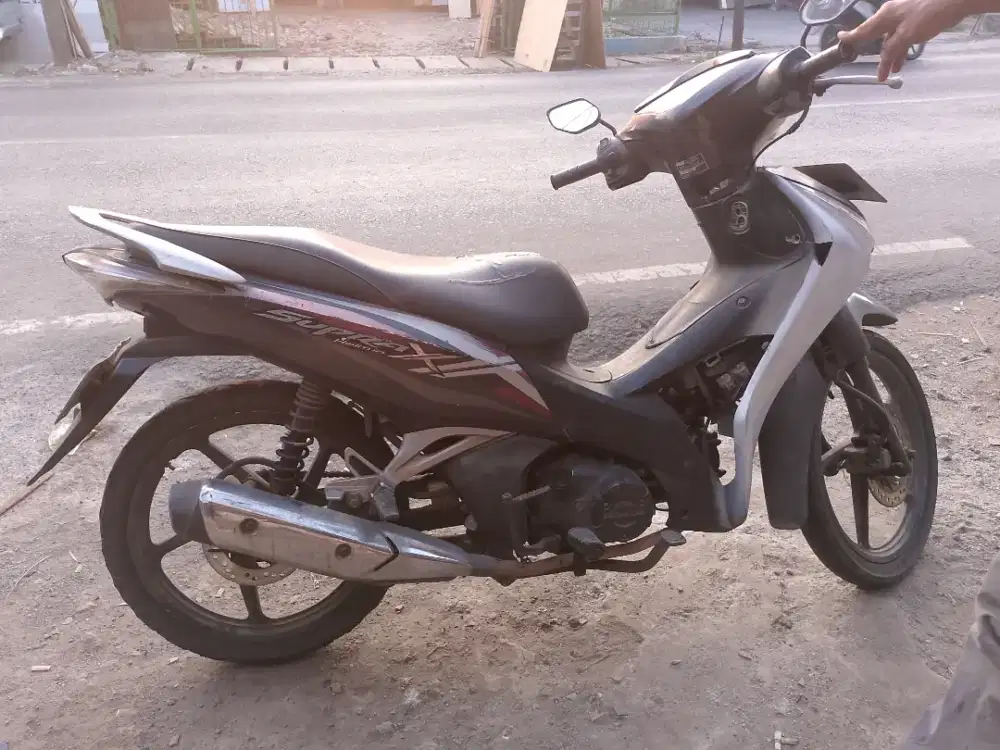 Supra x 125 Helm in