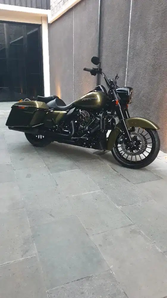 ROADKING RARE COLOUR ONLY 2 IN INDONESIA