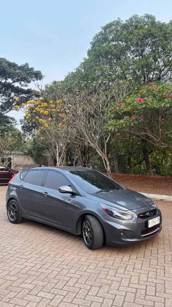 HYUNDAI GRAND AVEGA GL 2013 - AUTOMATIC SHIFTRONIC
