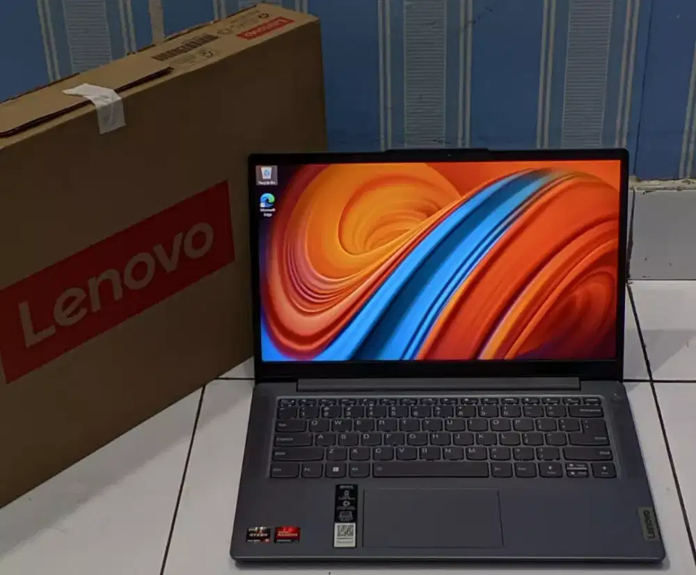 Laptop Lenovo Ideapad Slim 3 82XL