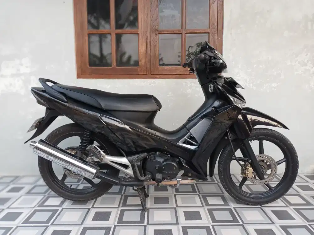 Honda Supra 2011
