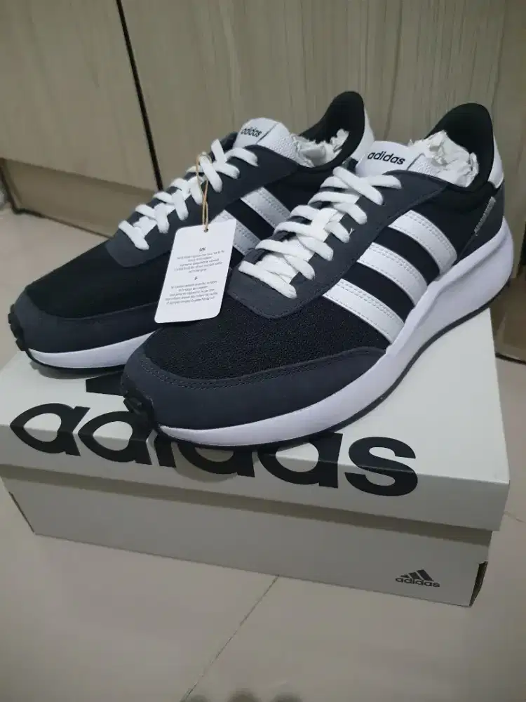 SEPATU ADIDAS RUN 70's