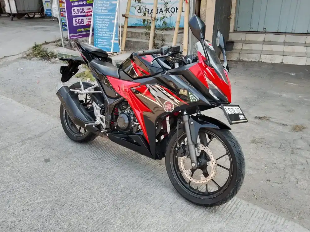 Motor CBR 150 r