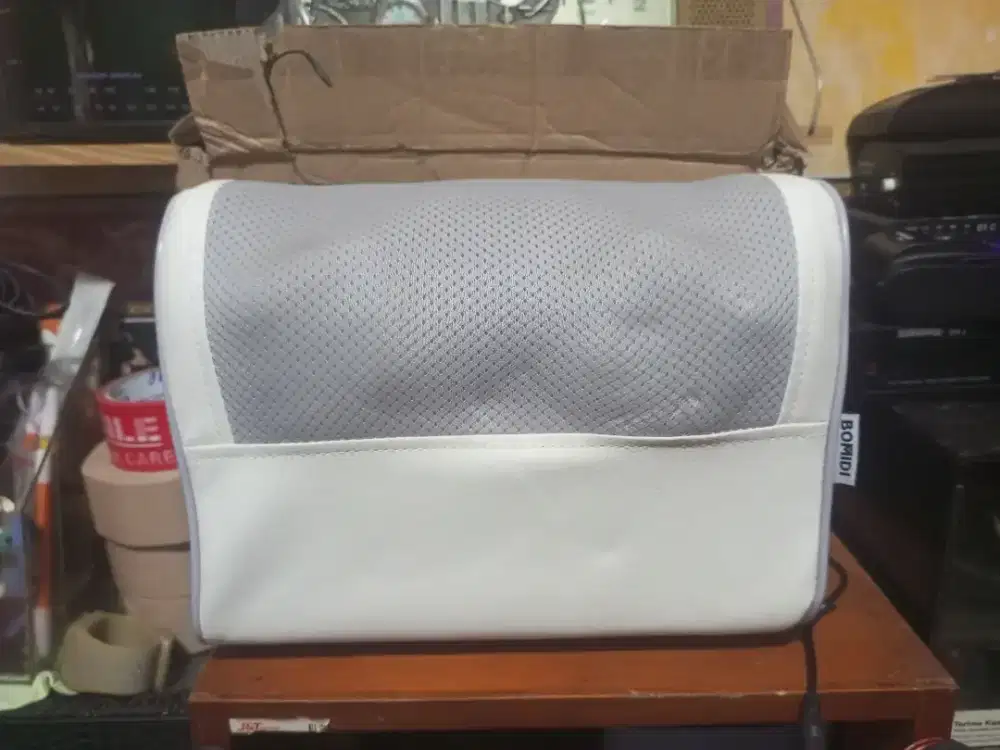 Bantal pijat preloved