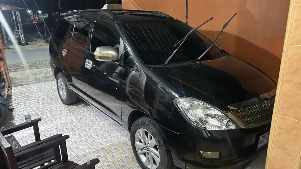 Toyota Kijang Innova 2004 E Bensin Manual – Siap Pakai