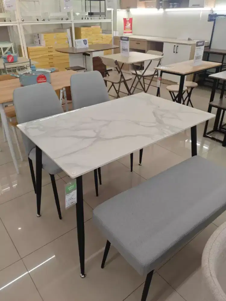 Meja set sekolah