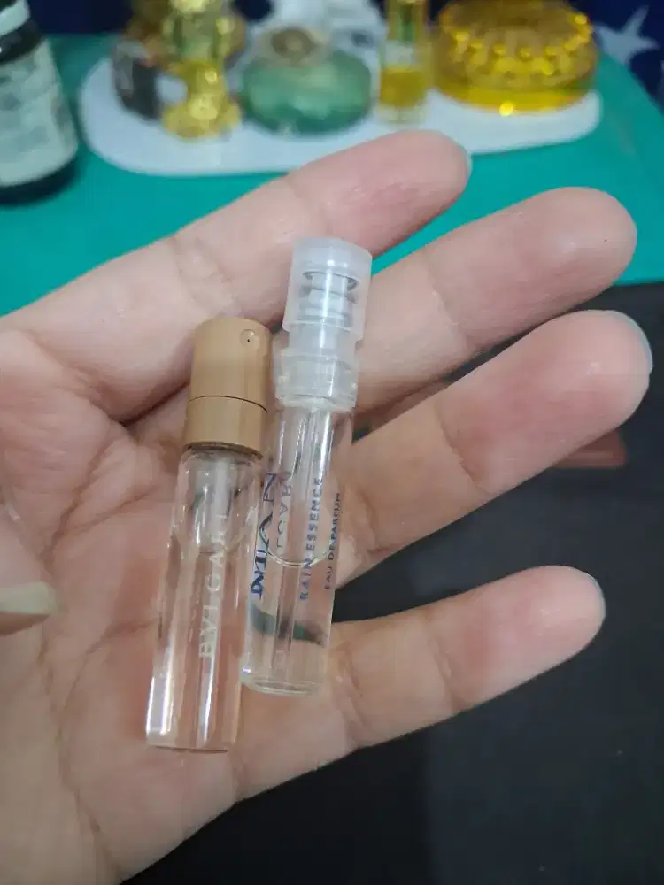Botol vial parfum
Parfum khusus pria
Limited edition
Barsng terawat