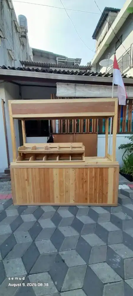 Rombong Kayu Palet