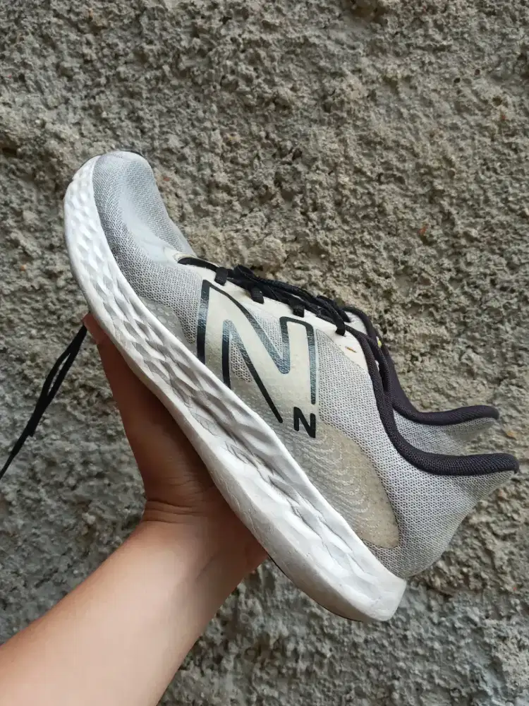 SEPATU RUNNING NEW BALANCE ASLI ORIGINAL MURAH