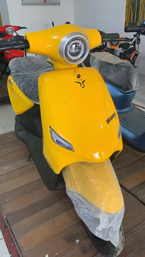 SEPEDA LISTRIK D66I YELLOW