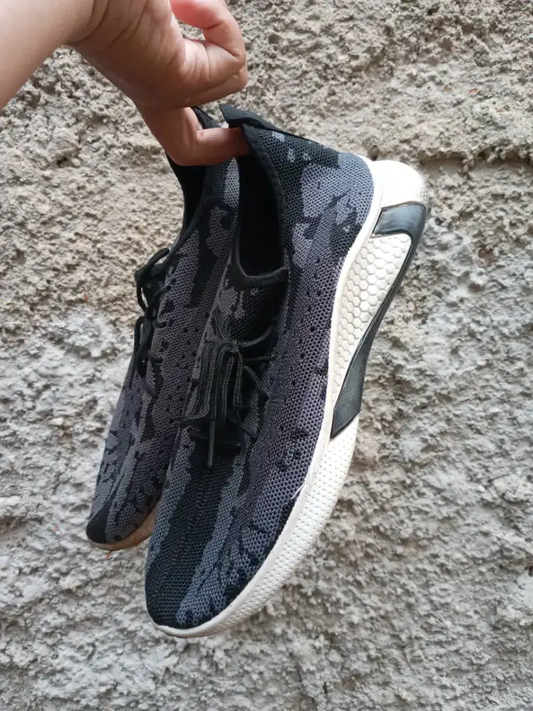 SEPATU MURAH MERIAH