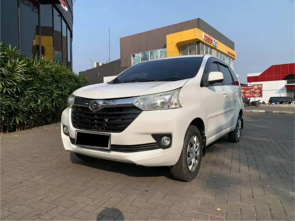 [ TERAWAT ] DAIHATSU XENIA 1.3 R STD AT MATIC 2017 PUTIH