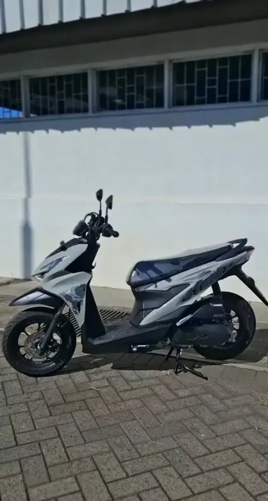 HONDA BEAT STREET GRAY