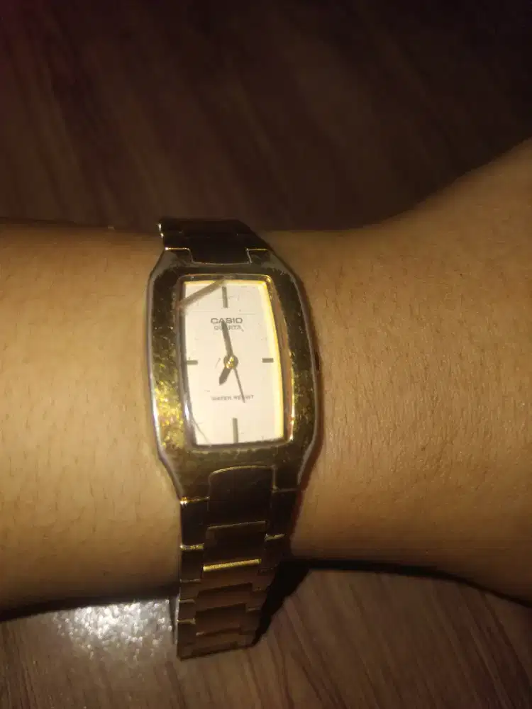 Jam tangan casio perempuan