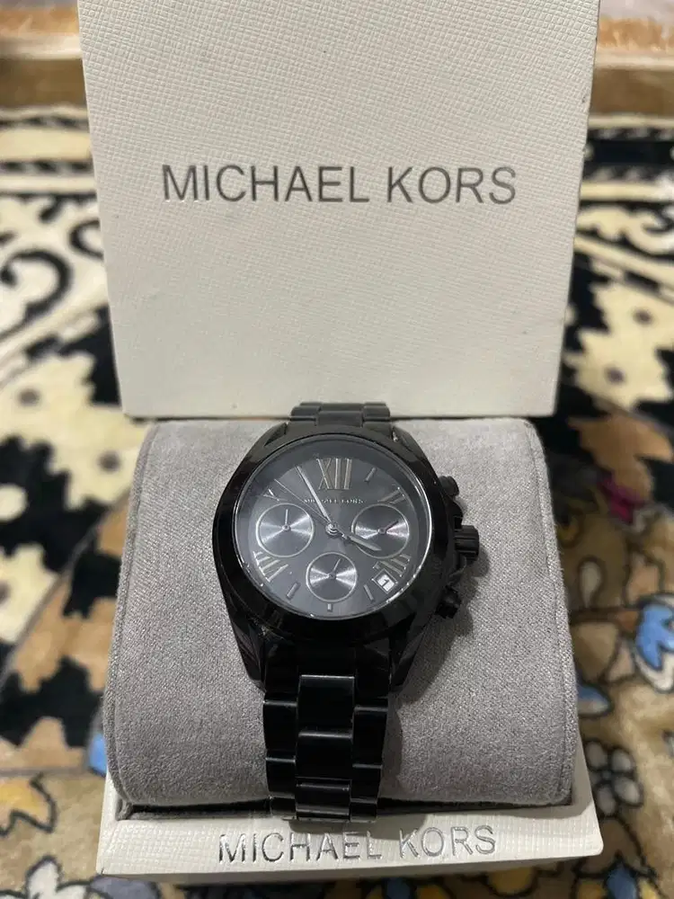 Jam tangan merk michael kors
