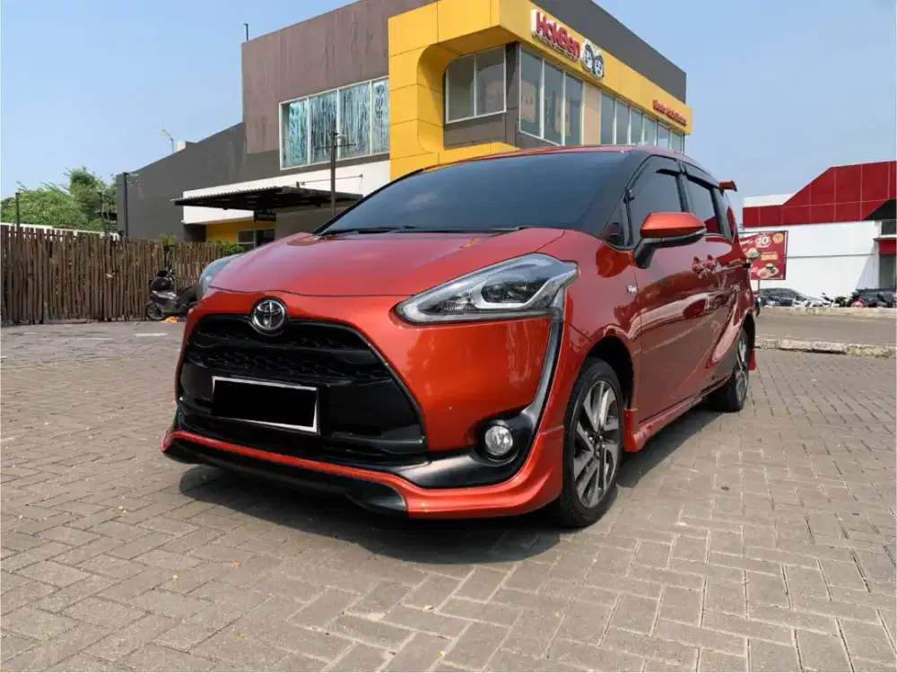 [ TERAWAT ] TOYOTA SIENTA 1.5 Q AT MATIC 2017 ORANGE