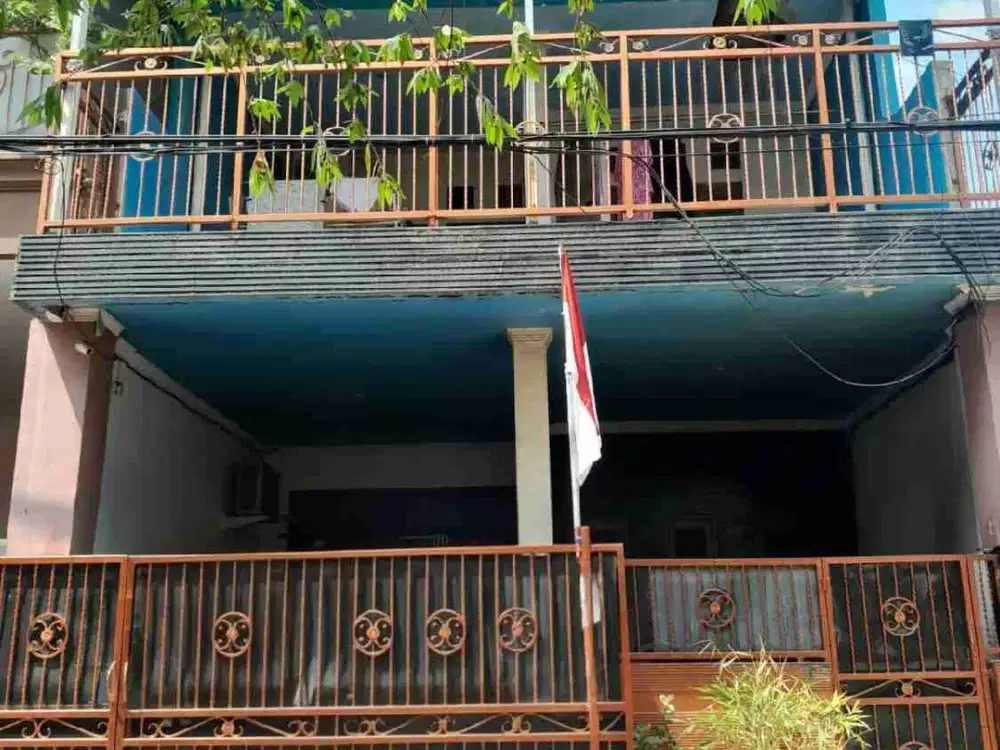 rumah 2 lantai full siap huni bagus di taman harapan baru bekasi