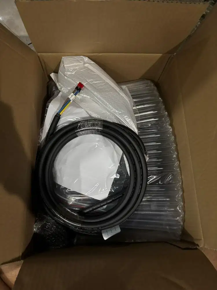 Wall charger obsidian ce