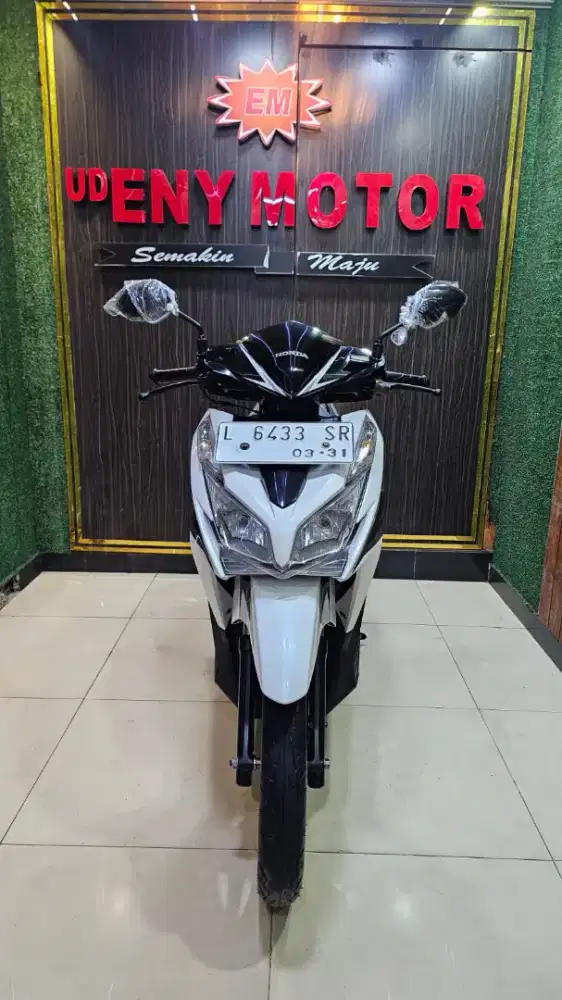 UD ENY MOTOR - Honda Vario 125 thn 2014