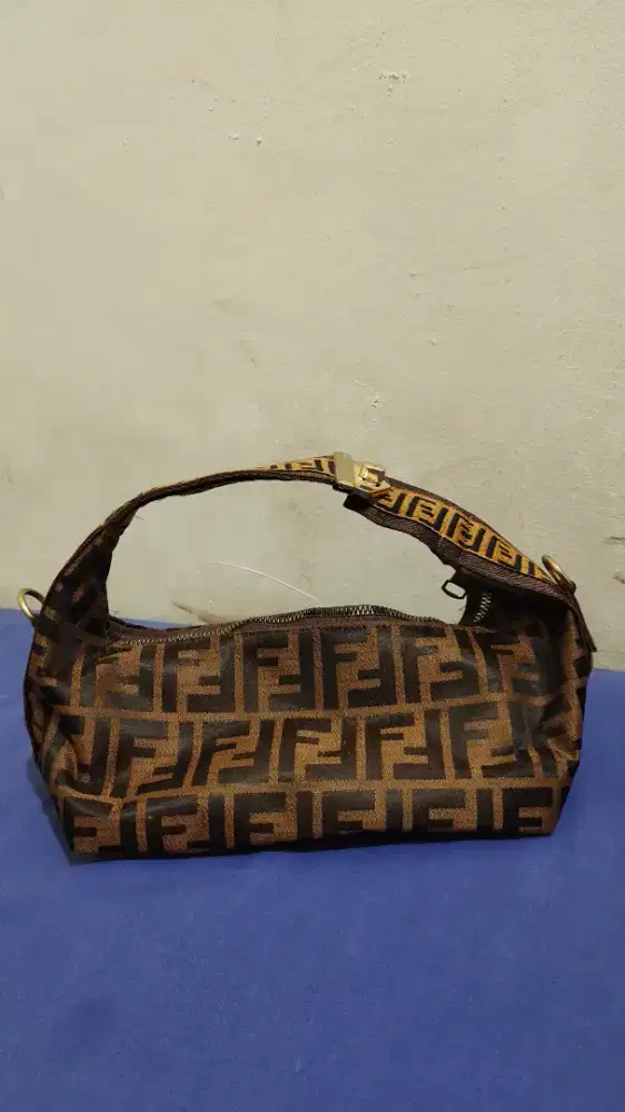 Tas dijual tote bag
