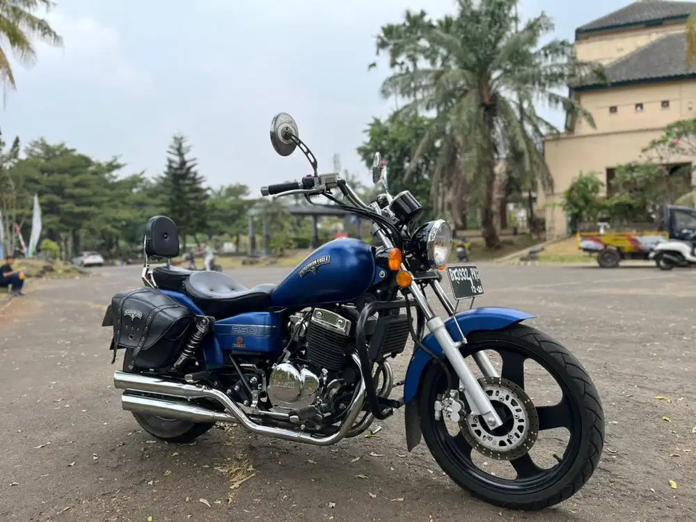 2021 Benelli 250 PE 2021 karbu warna langka