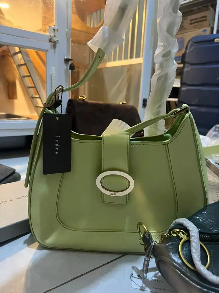 Tas Pedro Oval Buckle Green
