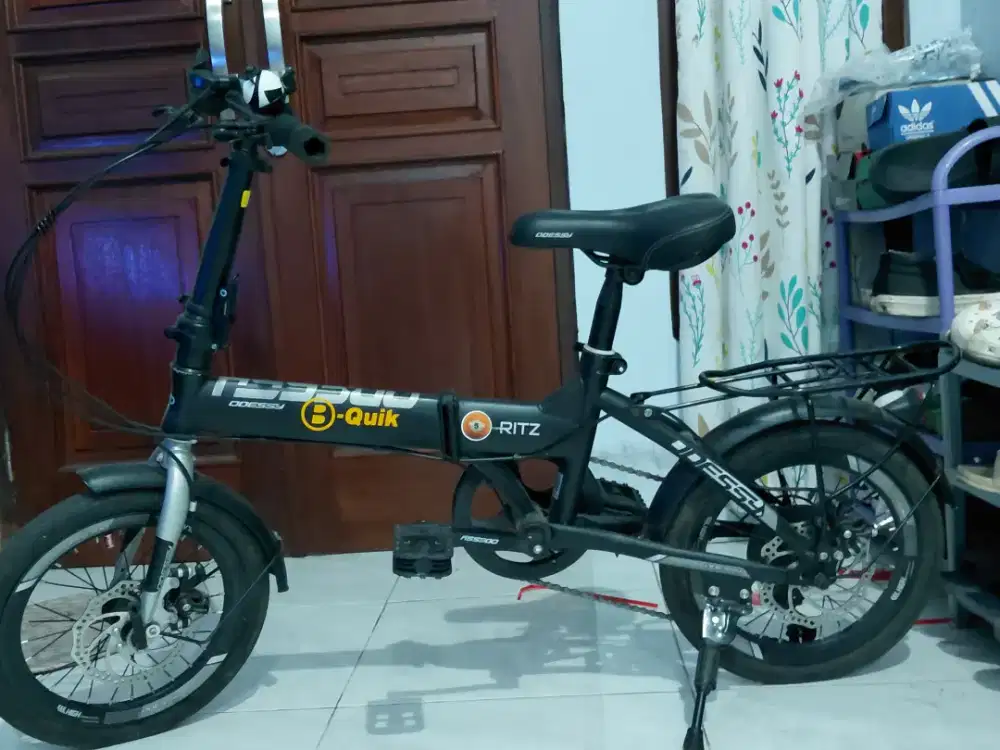 Sepeda lipat odessy