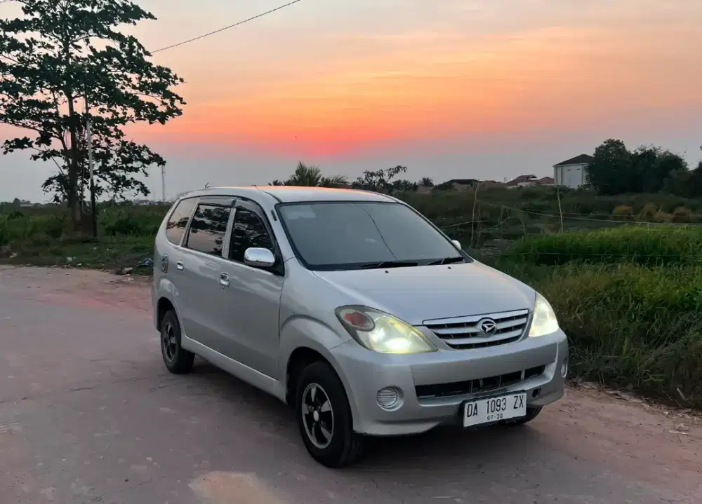 Daihatsu Xenia tipe standar harga pas/nett
