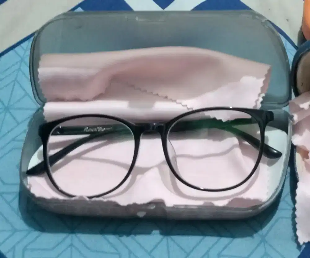 Frame kacamata preloved