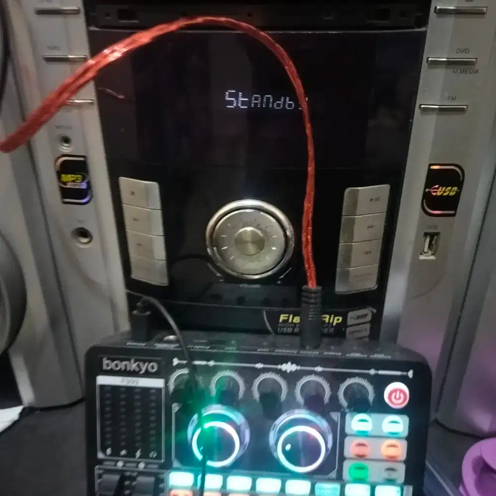 Jual Polytron compo udah d pasangin tambahan jdi bisa bluetooth