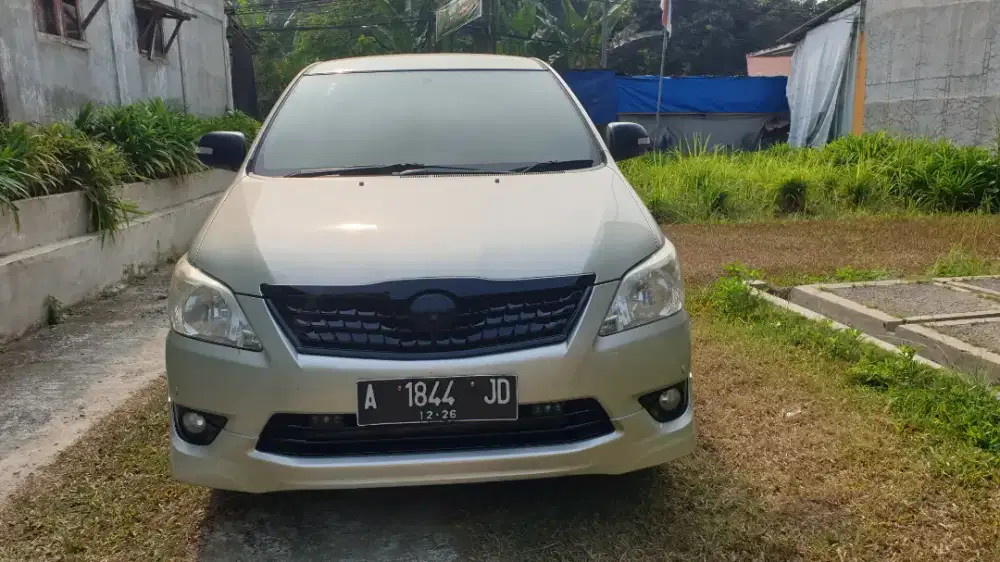 Bismillah Dijual Innova V Luxury Bensin 2012