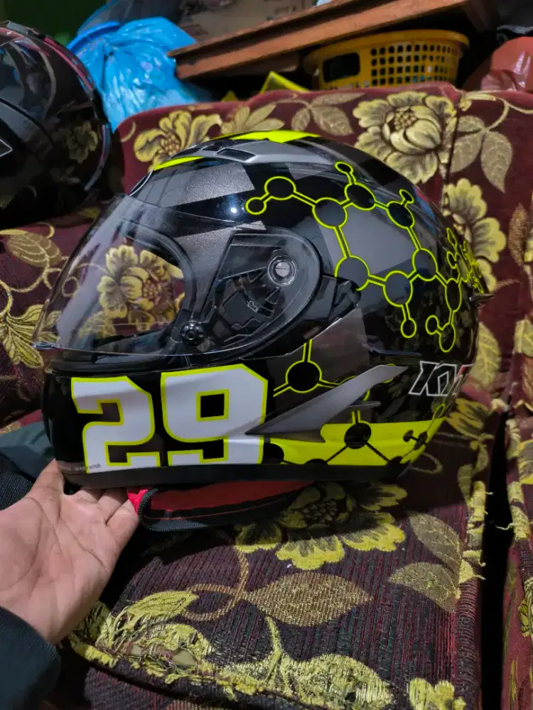 Di jual helm kyt vendetta 2 edisi ianone barang koleksi..