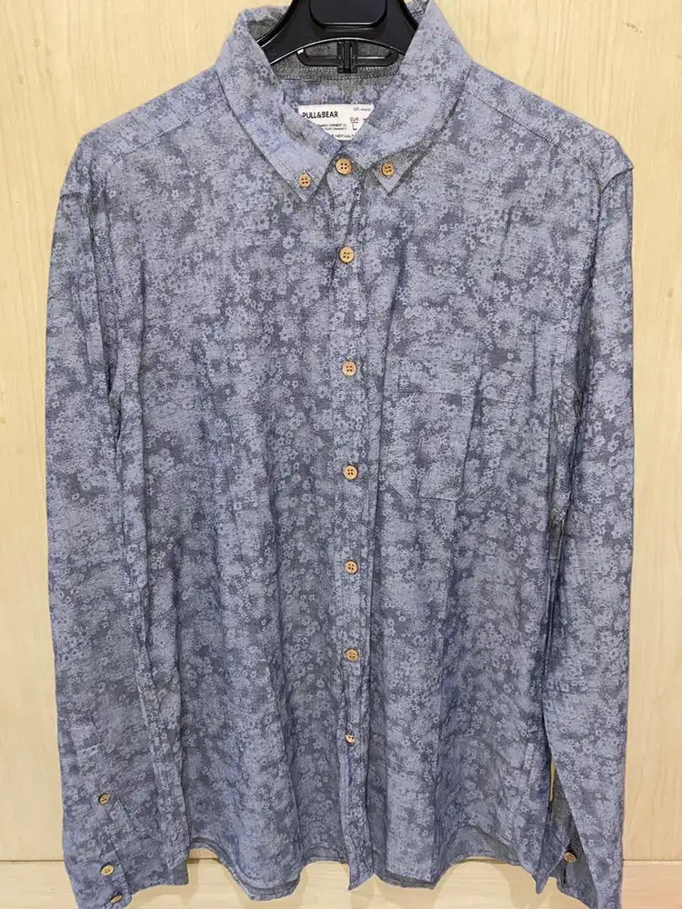 Kemeja Pria PULL&BEAR
