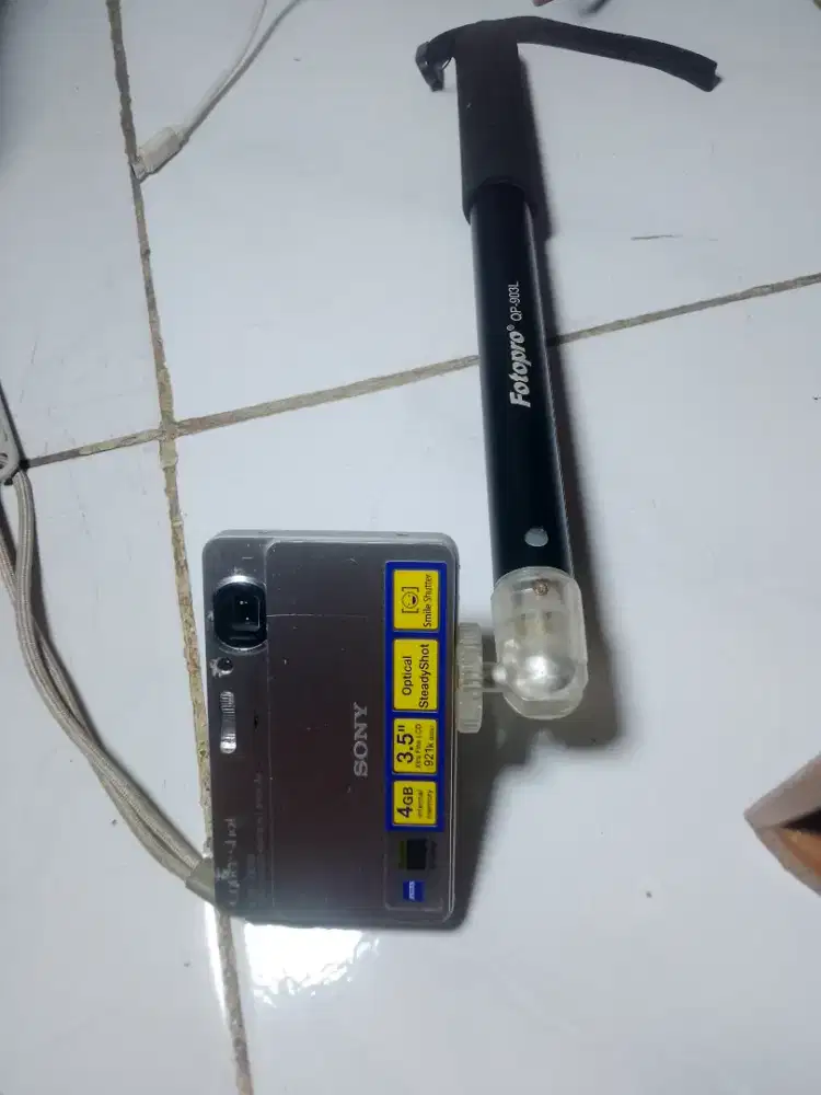 Jual Sony cybershoot T700 minus batere tidak ada