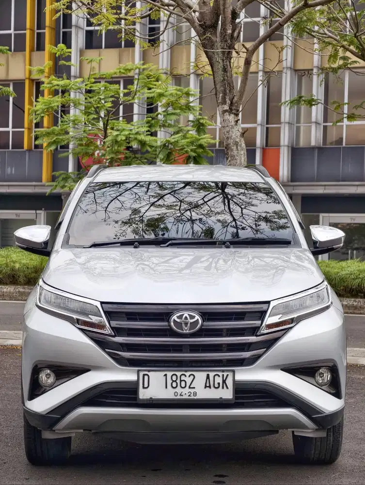 Toyota rush g mt 2018 silver low km
