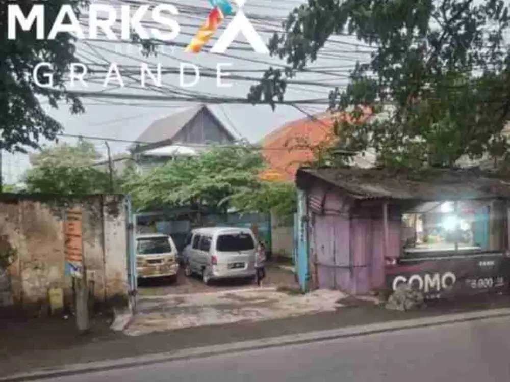 DIJUAL RUMAH DENGAN TANAH LUAS DI JALAN RAYA GEMPOL, PASURUAN