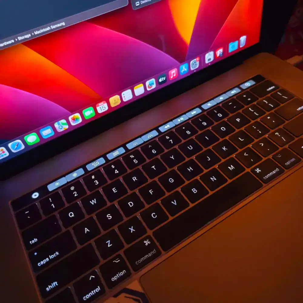 Macbook Pro 15 inch 2017 Touchbar