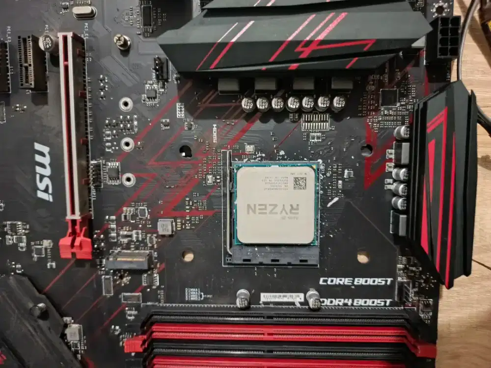 Jual cpu ryzen 2700 dan motherboard msi b450