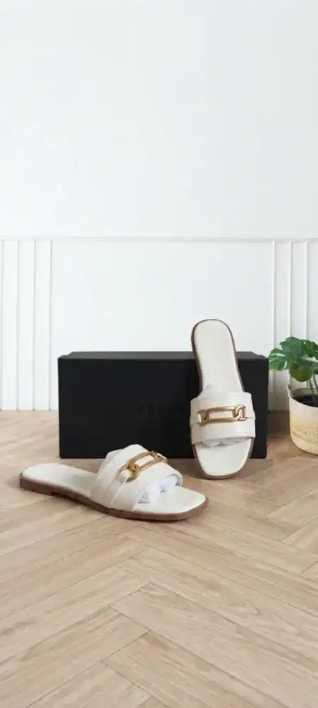 Sandal pedro ori wanita