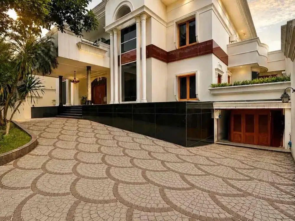 luxury house at bukit golf pondok indah