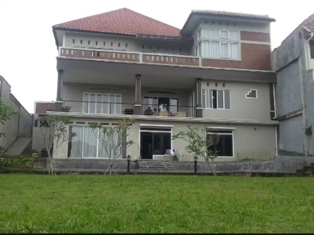 Rumah Luas 2 Lantai Renov Terawat Siap Huni Strategis di Babakan Jeruk Pasteur