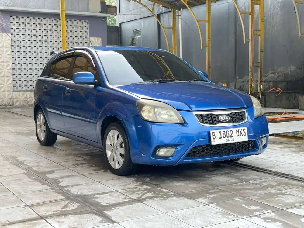 Kia Rio 2011 Bensin