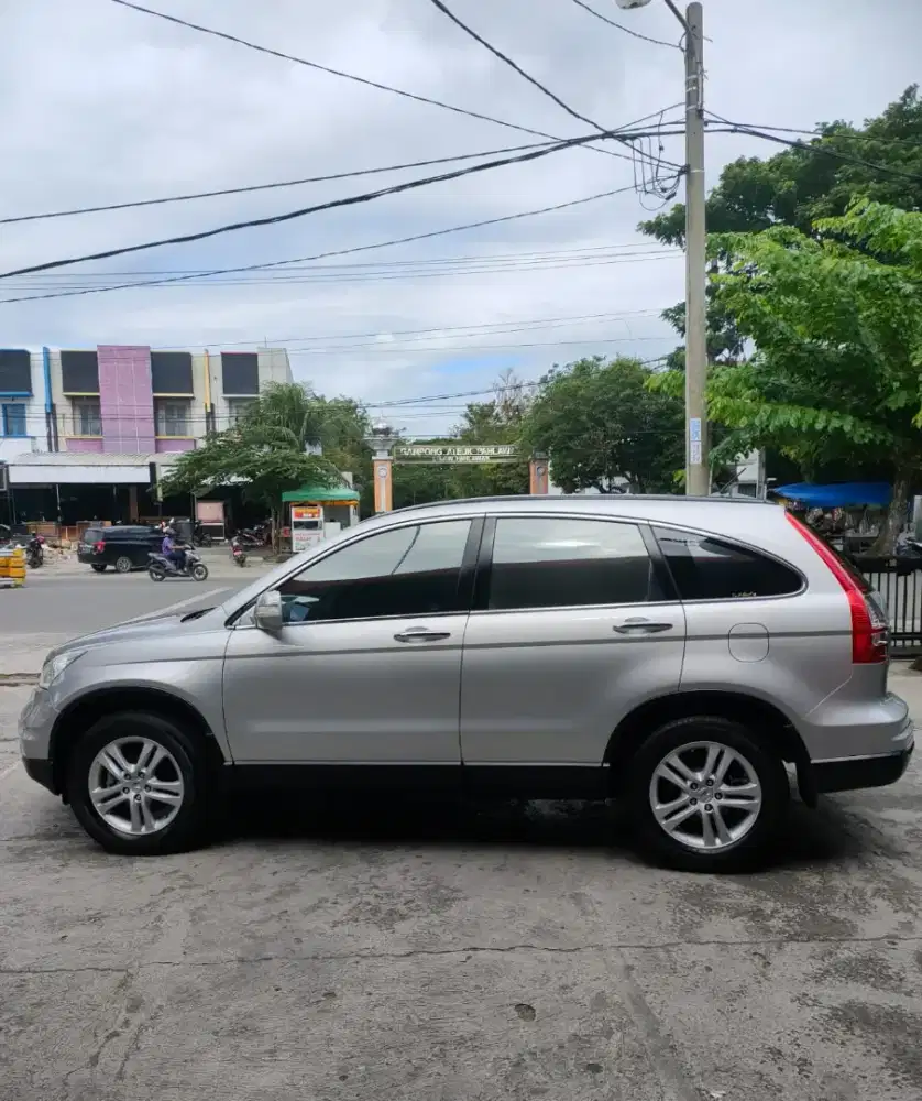 dijual CRV 2,4CC / AT
